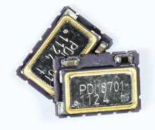 PDI TV07-25000X-C-N-D-3-R-X�¶Ȳ�����������(VCTCXO)